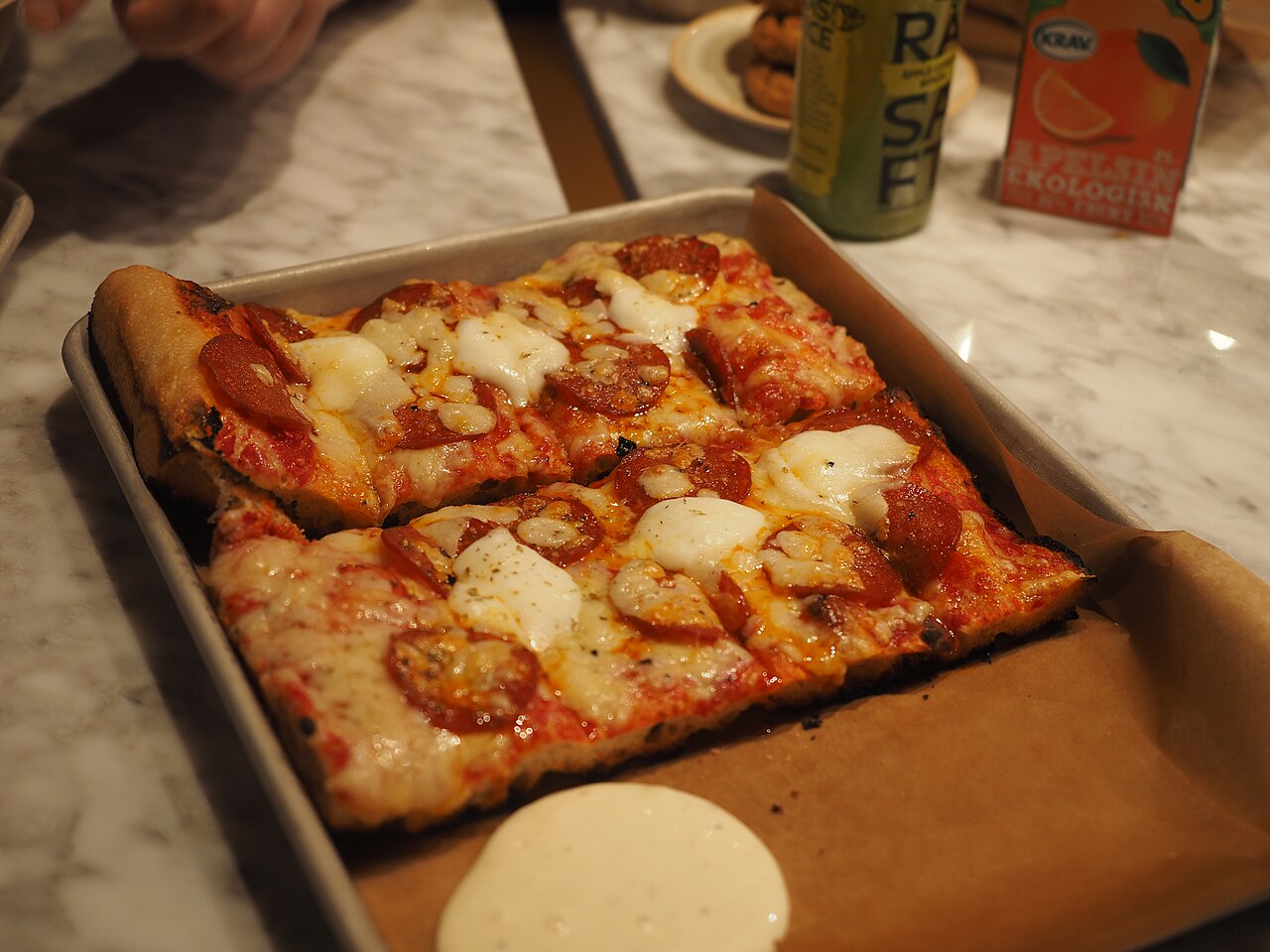 Pizza in teglia rettangolare